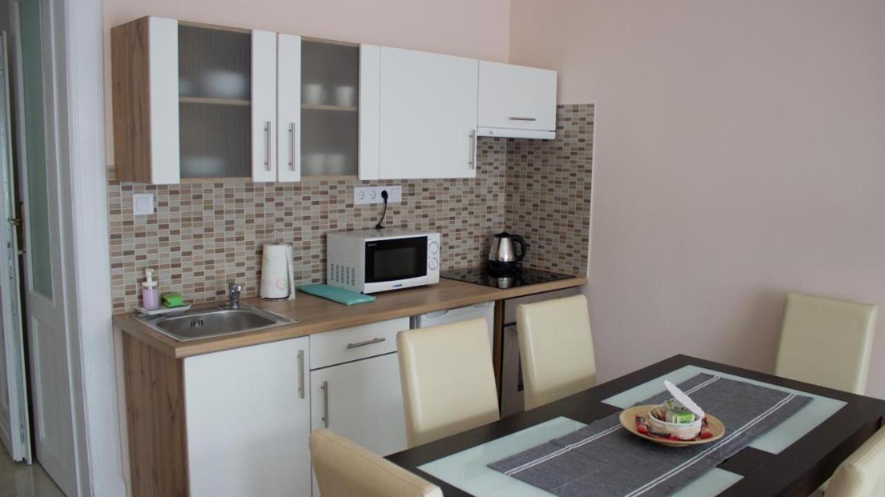 Broadway Apartments B3 ديبريتْسين المظهر الخارجي الصورة